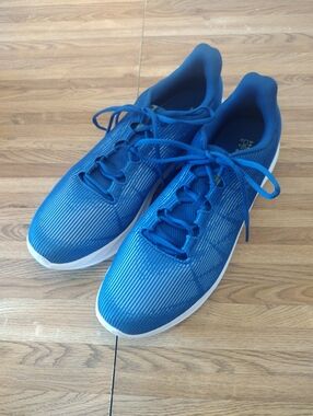 Men's Under Armour 3026999-403 Speed Swift Size 15 Running Shoes.